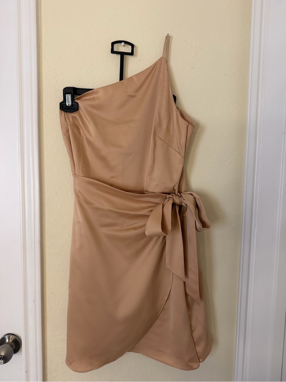 Gianni Bini One-Shoulder Tie-Waist Dress in Beige